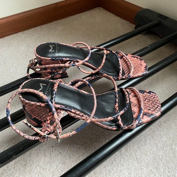 MARC FISHER Women Nakita Leather Sandals - NEW NWOB - Picture 8 of 9